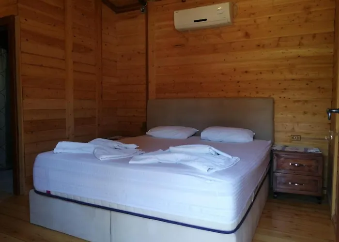 Sakin Vadi Winehouse B&B 3*